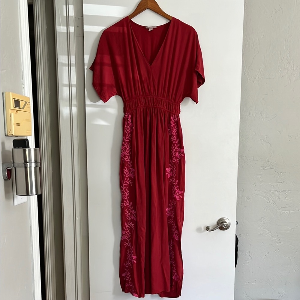 Casual Red Dress with Pink Embroidery